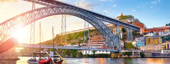 Portugal, Rijkdom tussen de Douro en de Taag